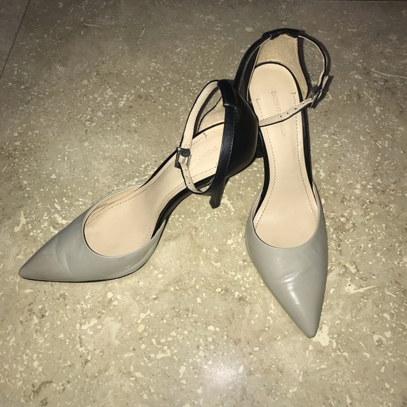 BCBGeneration PL-Dillyn Two Tone Closed Toe Heels Size 9 - Picture 16 of 16